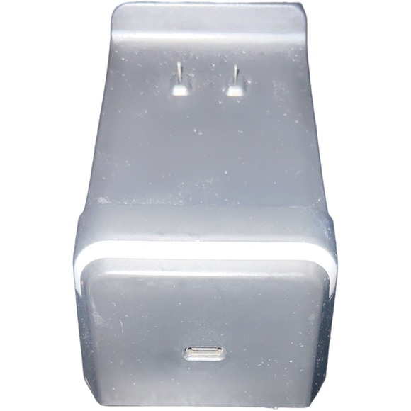 Xbox controller charging station - Picture 3 of 3